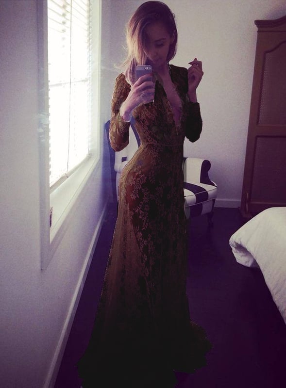 2017 White Sexy Deep V-neck Long-sleeve See-through Lace Tight Trailing Connect Dress Skirt - Image 3
