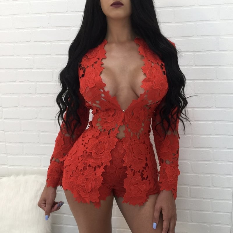 White Lace Long Sleeved Suit - Image 6